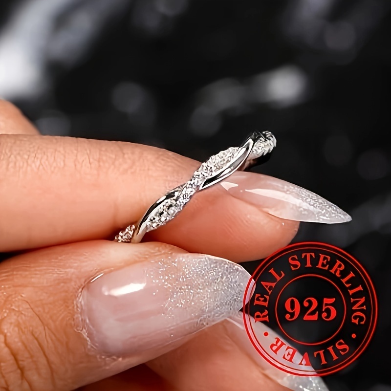 925 Sterling Silver Classic Cross Wrapped Synthetic Zirconia Ring
